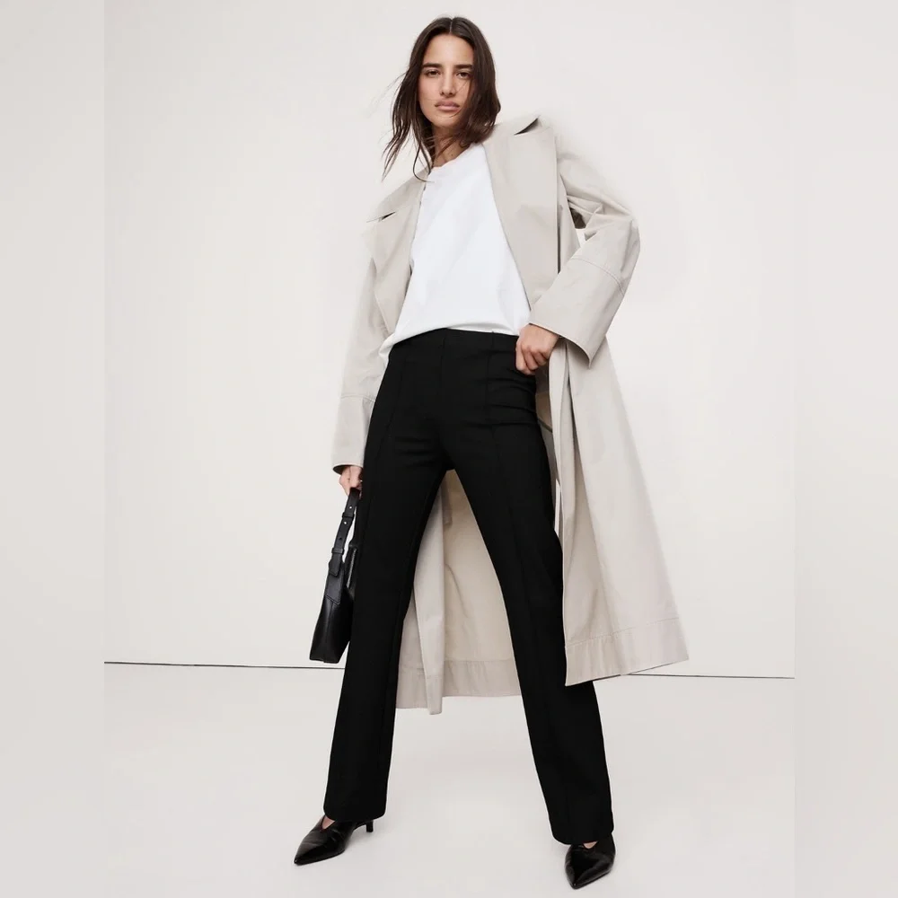 NWT! Banana Republic Black Crop Flare Everywhere Ponte Pant - Multiple